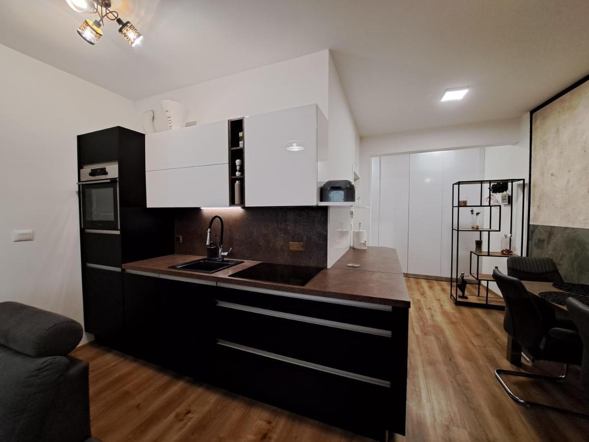 Stunning New Apartment With Free Parking Near City Centre Ljubljana Exterior foto