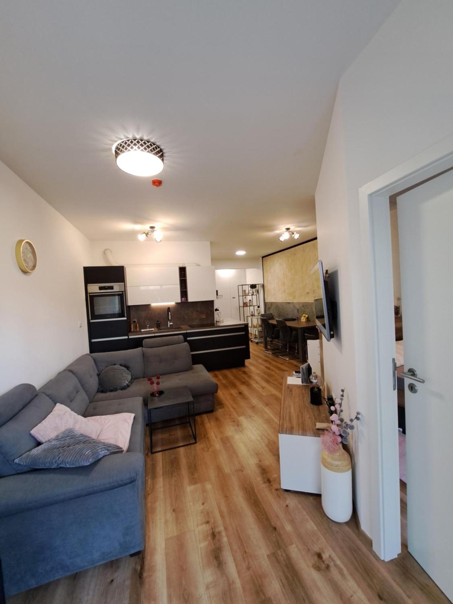 Stunning New Apartment With Free Parking Near City Centre Ljubljana Exterior foto